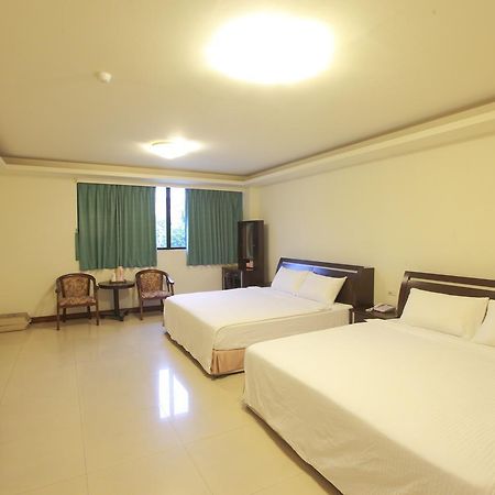 Yong Qi Hotel Хуалиен Сити Екстериор снимка